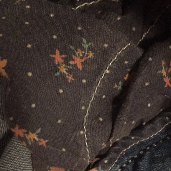 Distressed Shorts - Picture 6 of 6